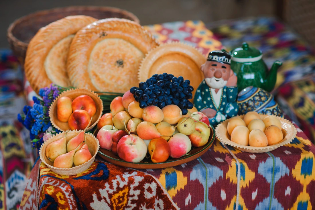 Agroturismo en Uzbekistán con agricultura tradicional, huertos y vida local