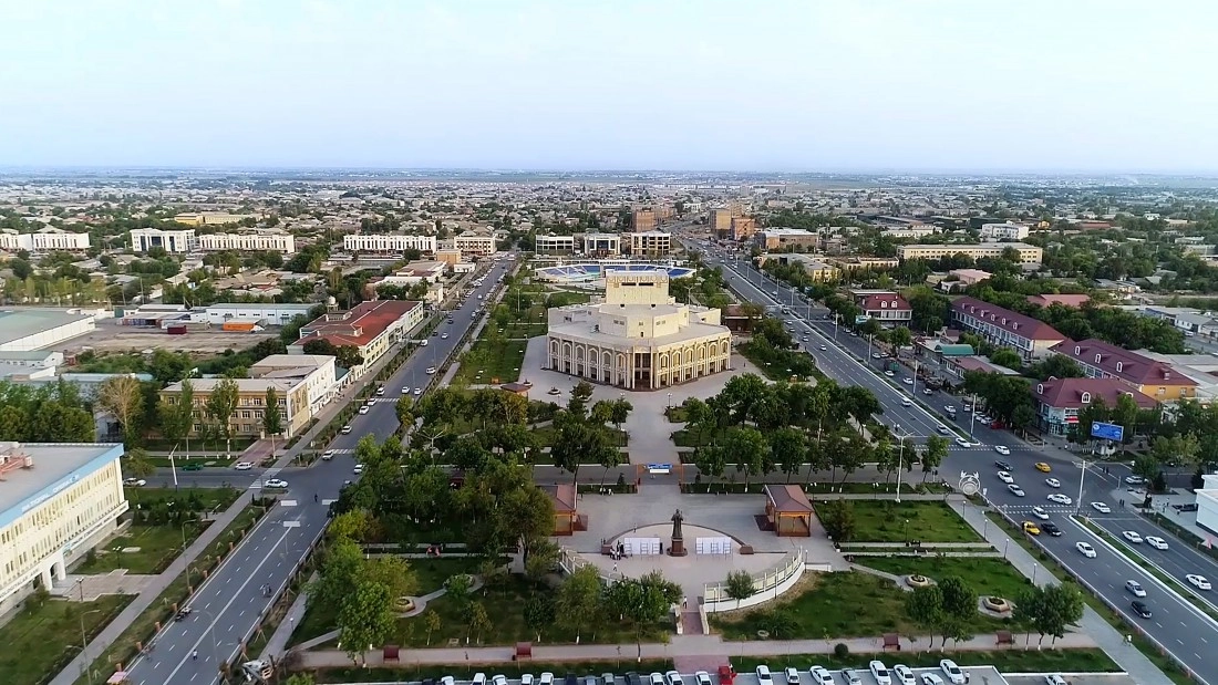 Gulistán, capital de la región de Sirdaryo, Uzbekistán