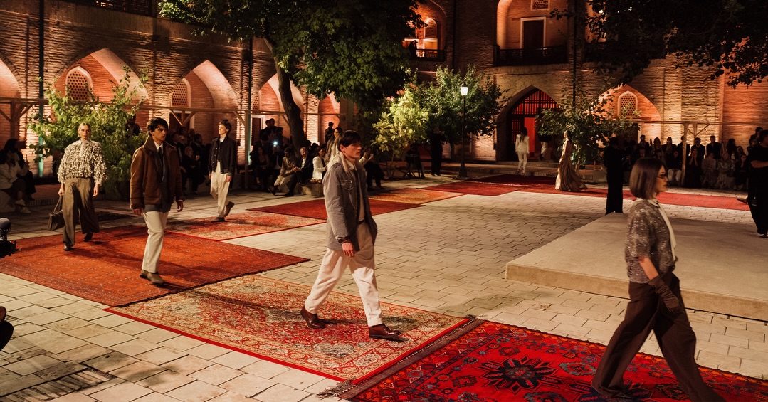 Colección otoño-invierno 2026 de Brunello Cucinelli presentada en Tashkent
