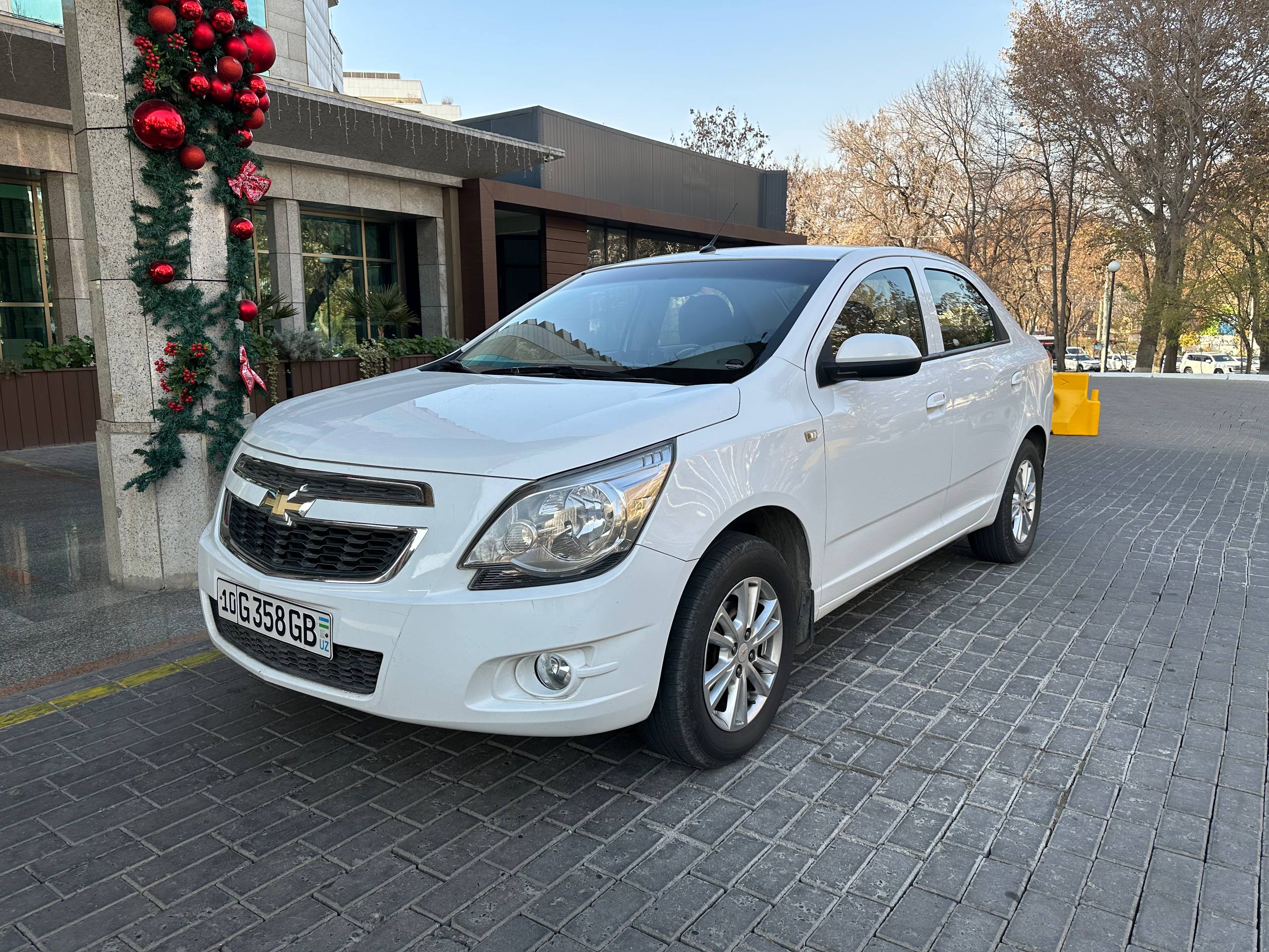 Traslado privado desde/hacia el aeropuerto de Bujará