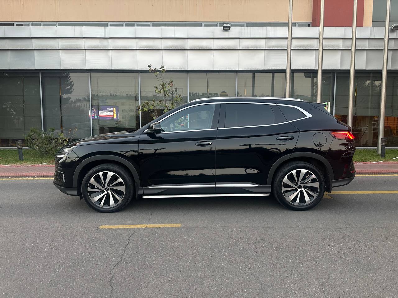 Traslado privado desde/hacia el aeropuerto de Bujará 3